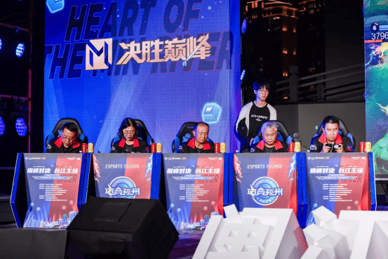 九游体育在线-电竞选手天价转会费曝光，某战队豪掷千万签约明星选手的简单介绍