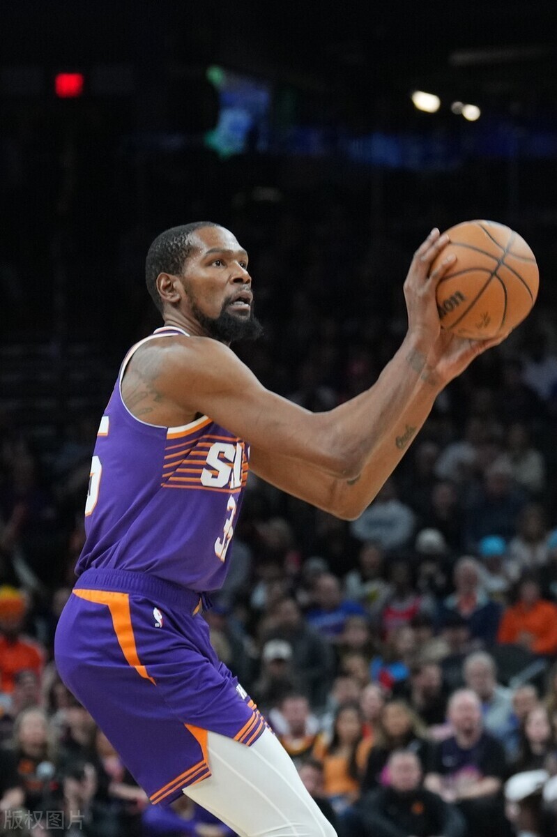 杜兰特复出首战28分,太阳轻取对手 杜兰特复出首战28分,太阳轻取对手