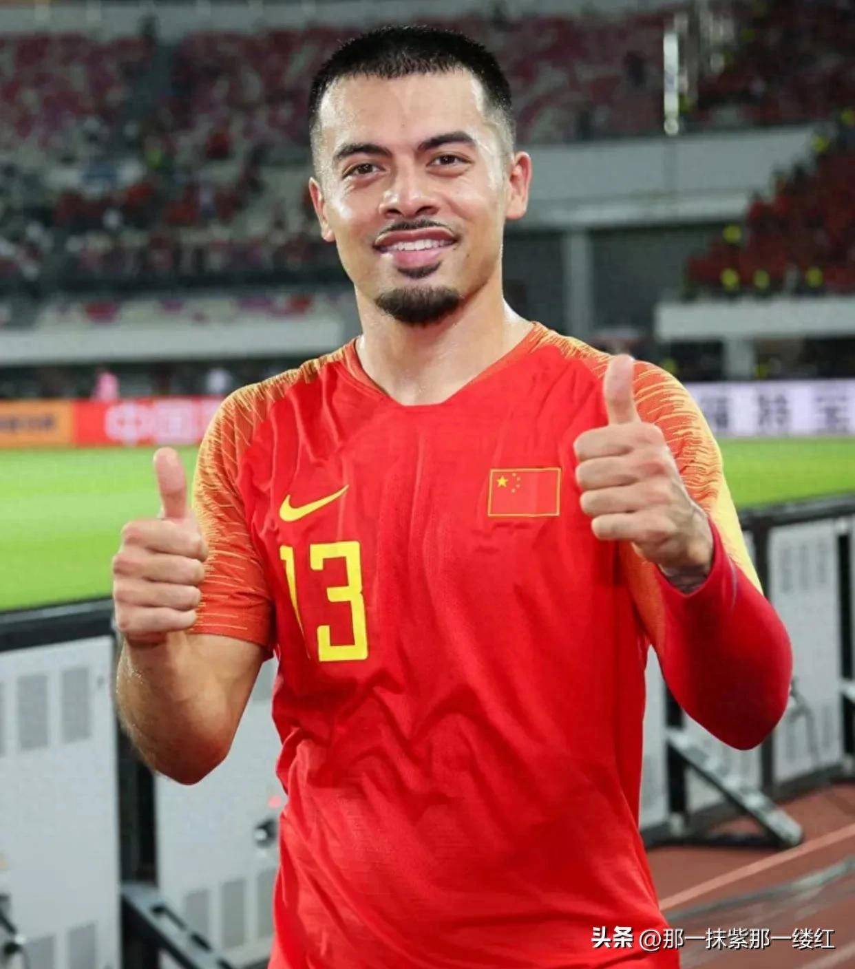 -李可因伤退出国足，归化球员再减一员的简单介绍