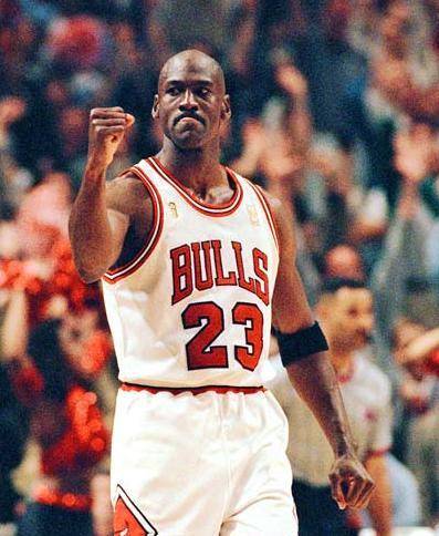 最年轻达到10000分的球星 最年轻达到10000分的球星