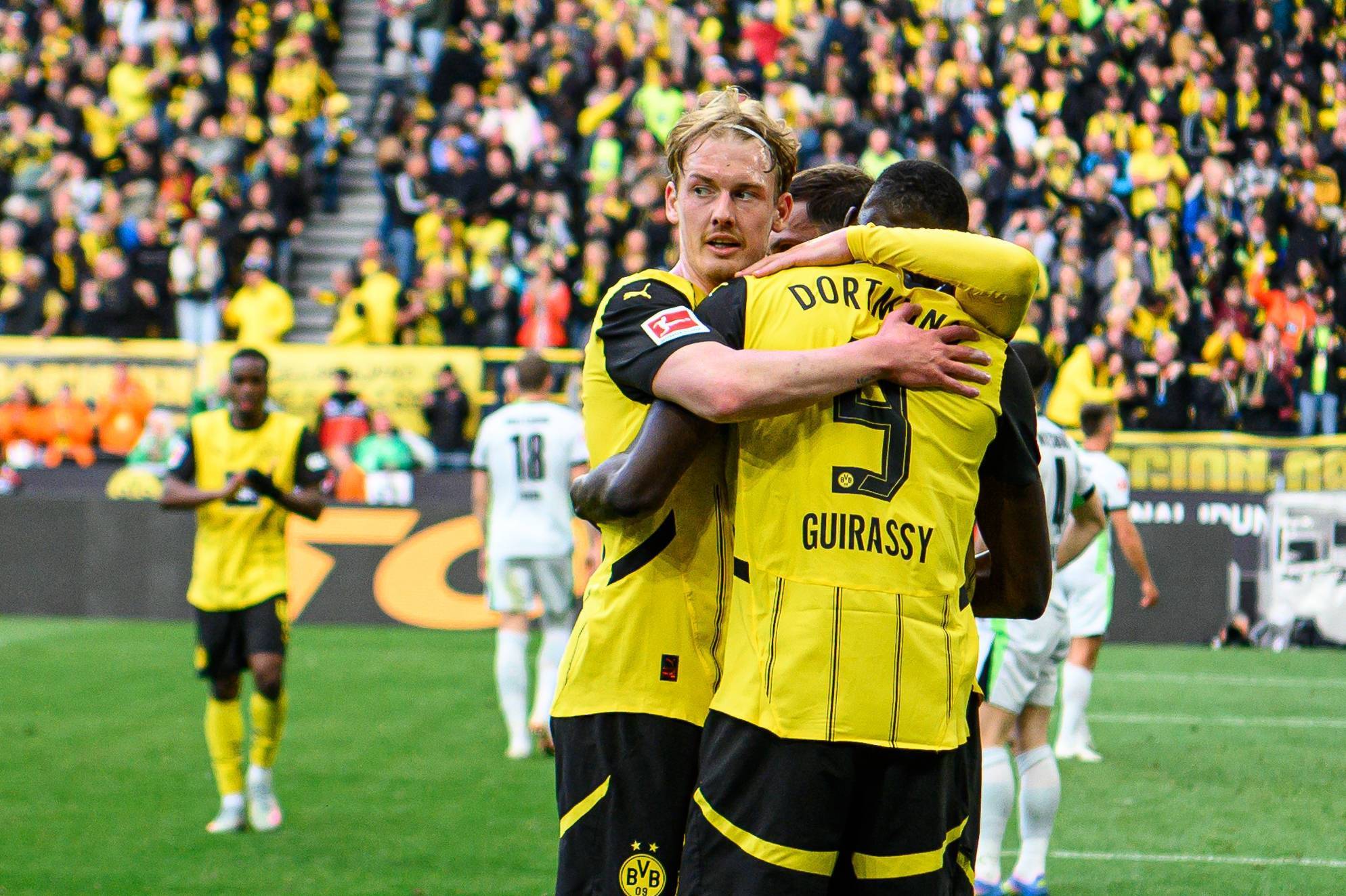 多特年轻中场组合值得期待吗？的简单介绍