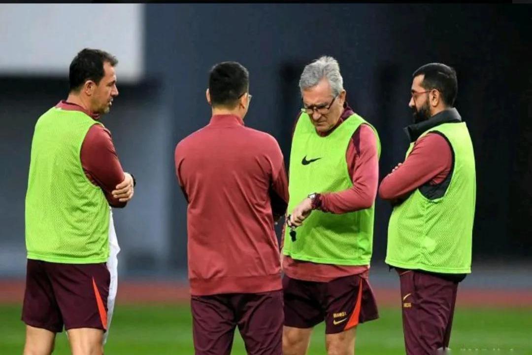 九游体育-关于国足三大难题：心态、跑动、传控的信息