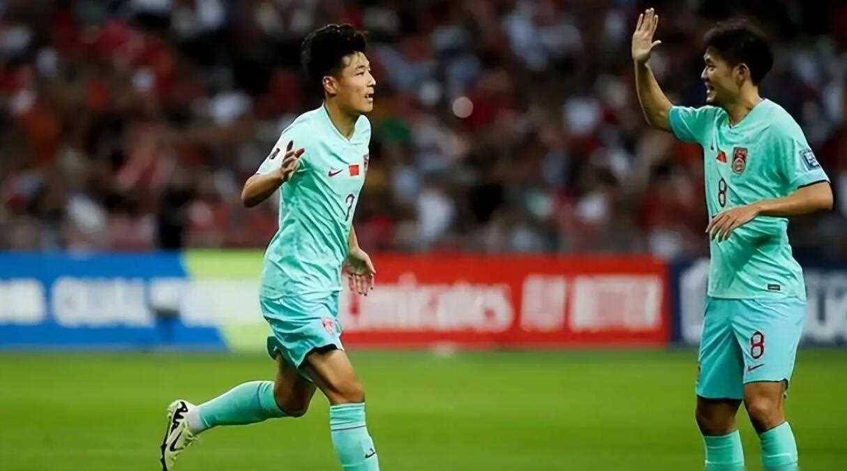 武磊梅开二度!国脚回归价值立现 武磊梅开二度!国脚回归价值立现