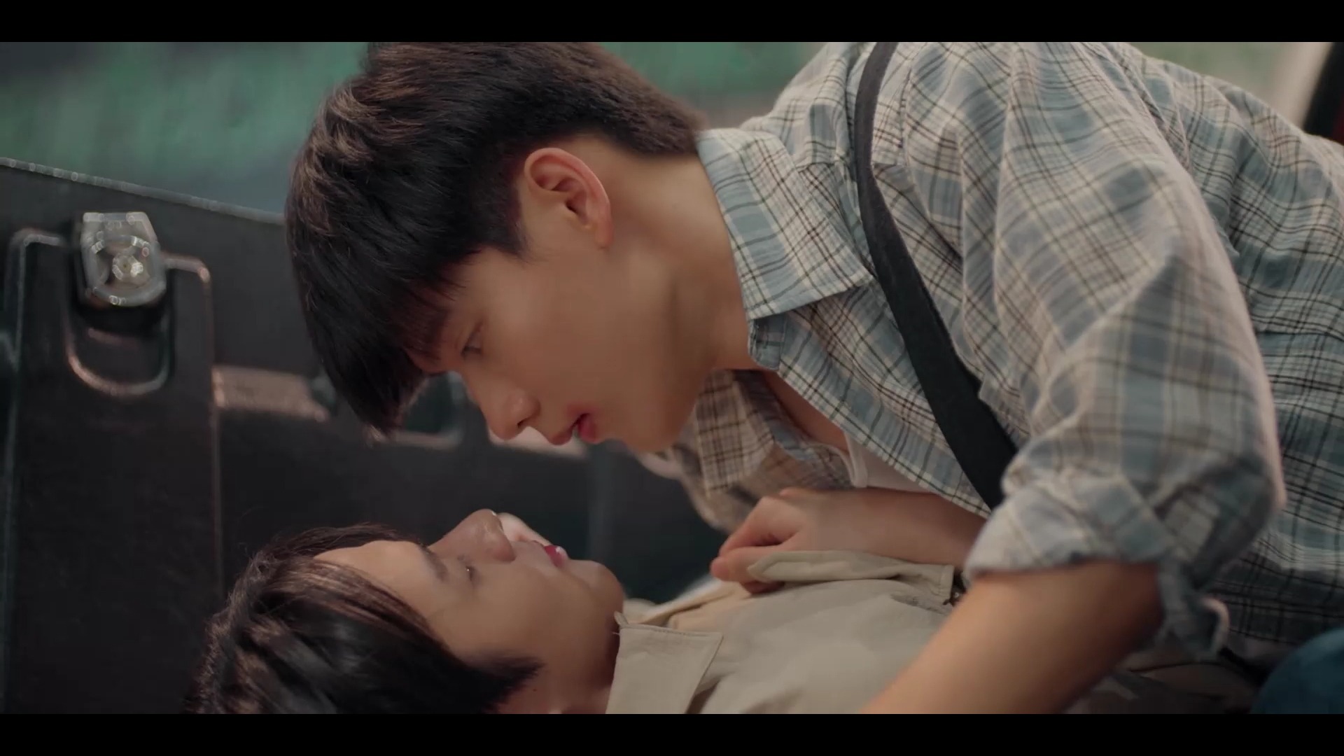 《电竞情侣的甜蜜与挑战》 《电竞情侣的甜蜜与挑战》